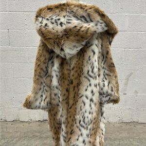 Chic Faux Fur Leopard Print Coat